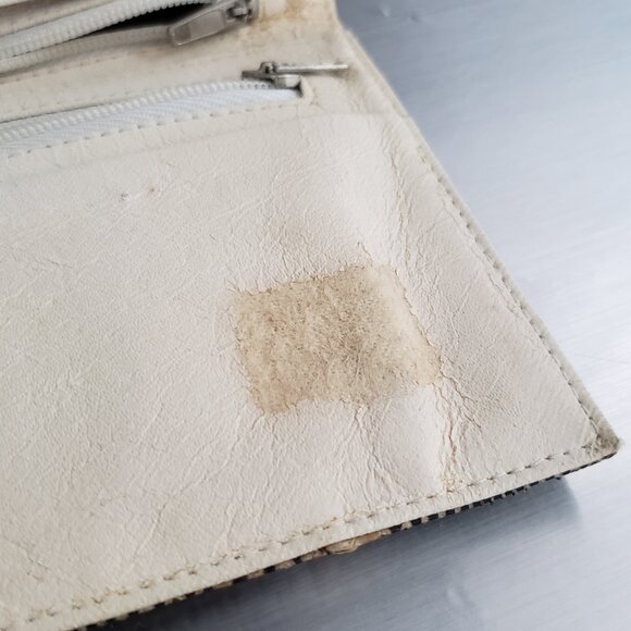 Vintage bifold checkbook lightweight Genuine Snakeskin wallet - Picture 4 of 9